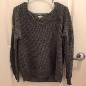 V neck sweater
